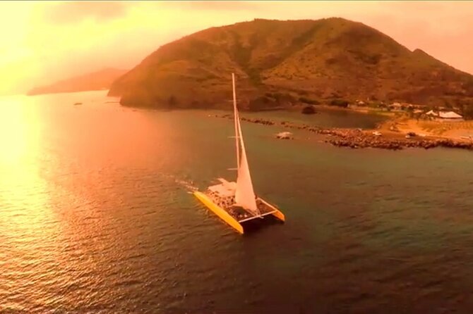 Catamaran Sunset and Cocktail Cruise - A catamaran ride built around the sunset
