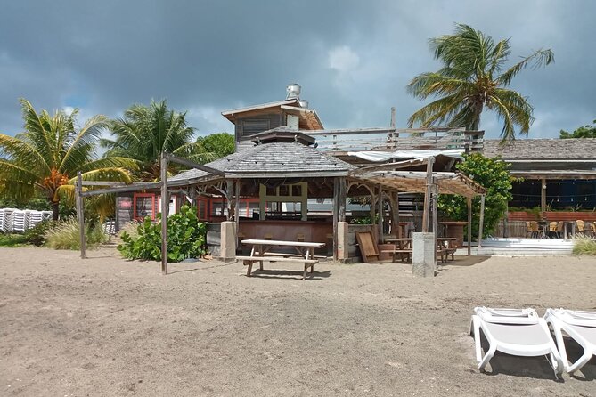 Cockleshell Beach Excursion - The scenic drive across St. Kitts