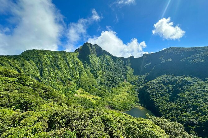 Hike St. Kitts: Highest peak Mount Liamuiga Volcano - What to wear and pack