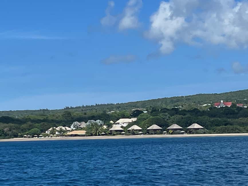 PRIVATE POWER CATAMARAN - A private boat day between St Kitts and Nevis