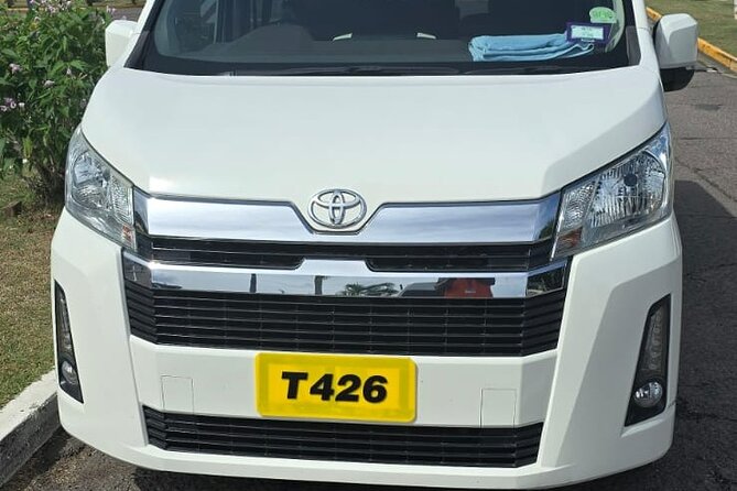 St Kitts & Nevis Airport Roundtrip Transfers - A calm start at St Kitts airport