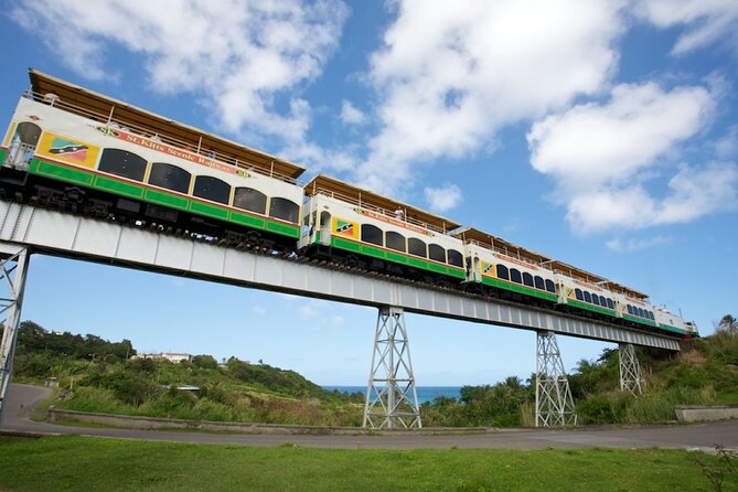 St. Kitts Scenic Train Experience - Choosing between the two train decks